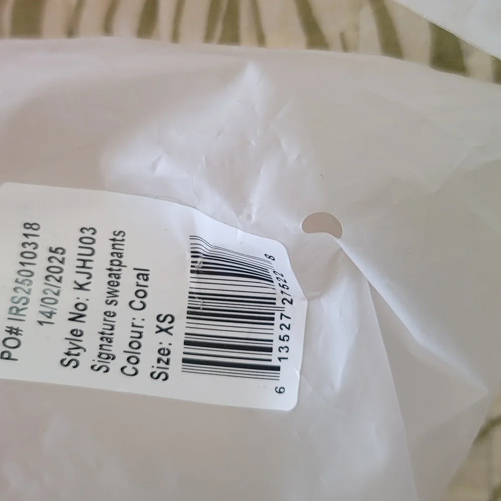 COMFRT HOODIE & SWEATPANTS SET IN CORAL XS - Picture 5 of 16